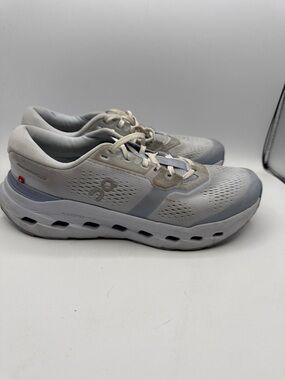 On Running Cloudrunner Lightweight Running Shoes in light grey S4
